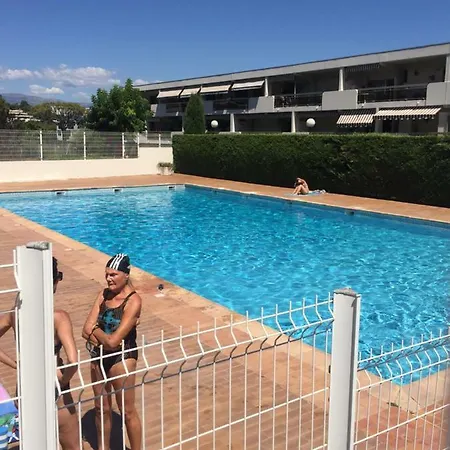Studio Dans Residence Anthala A Antibes